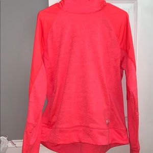 Under armor sweatshirt🌼